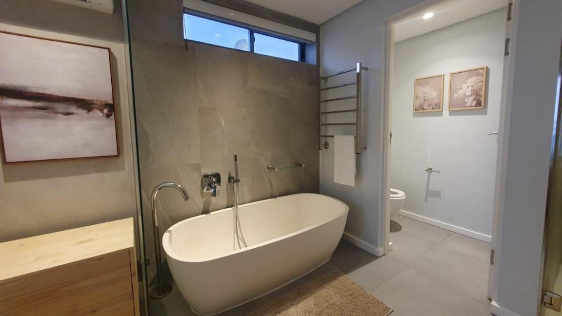 4b 4 Clarens Road Cape Town