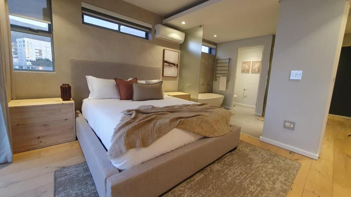 4b 4 Clarens Road Apartment Cape Town