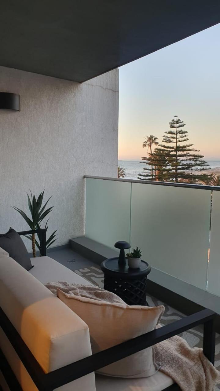 4b 4 Clarens Road * Cape Town